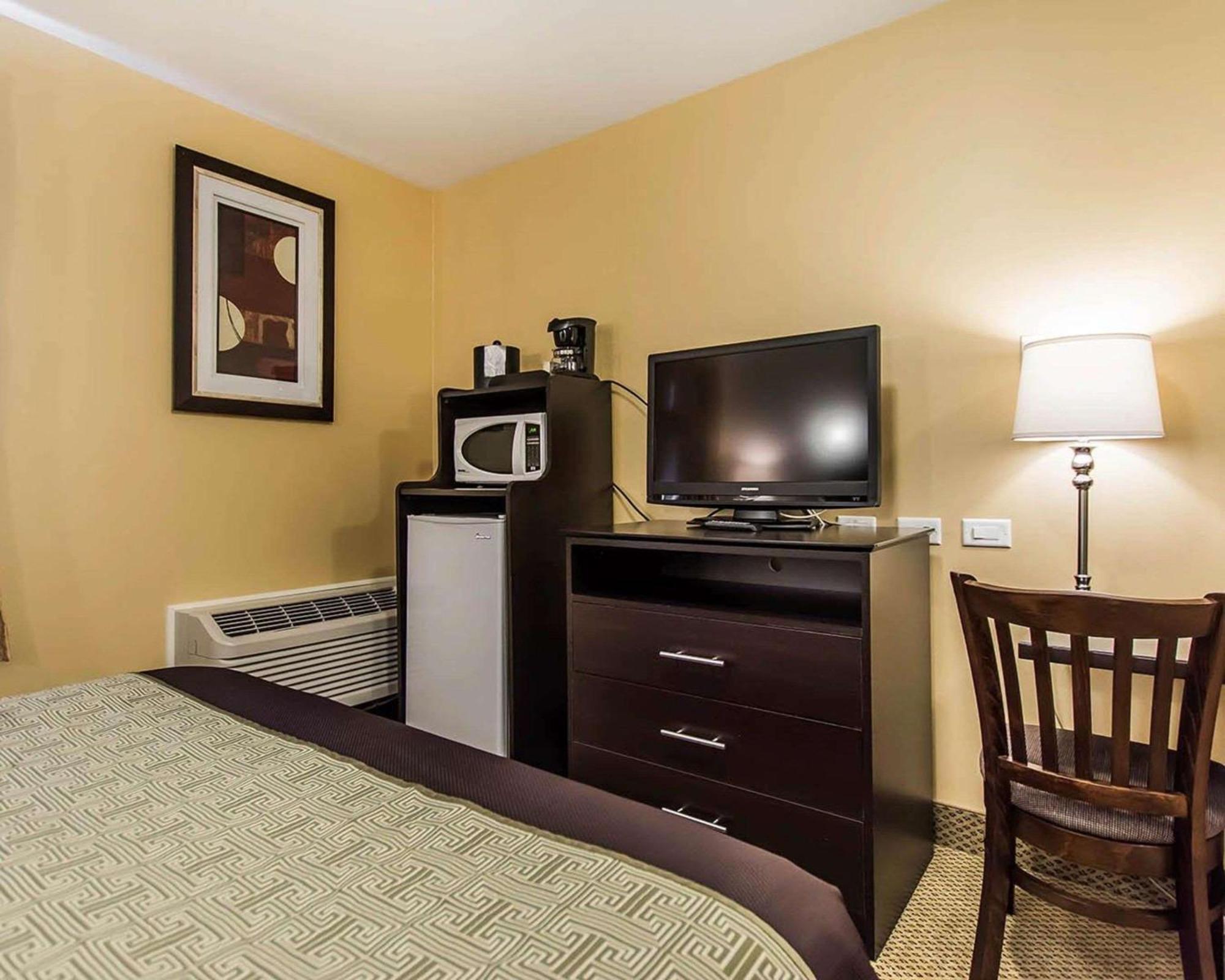 Quality Inn Moncton Extérieur photo