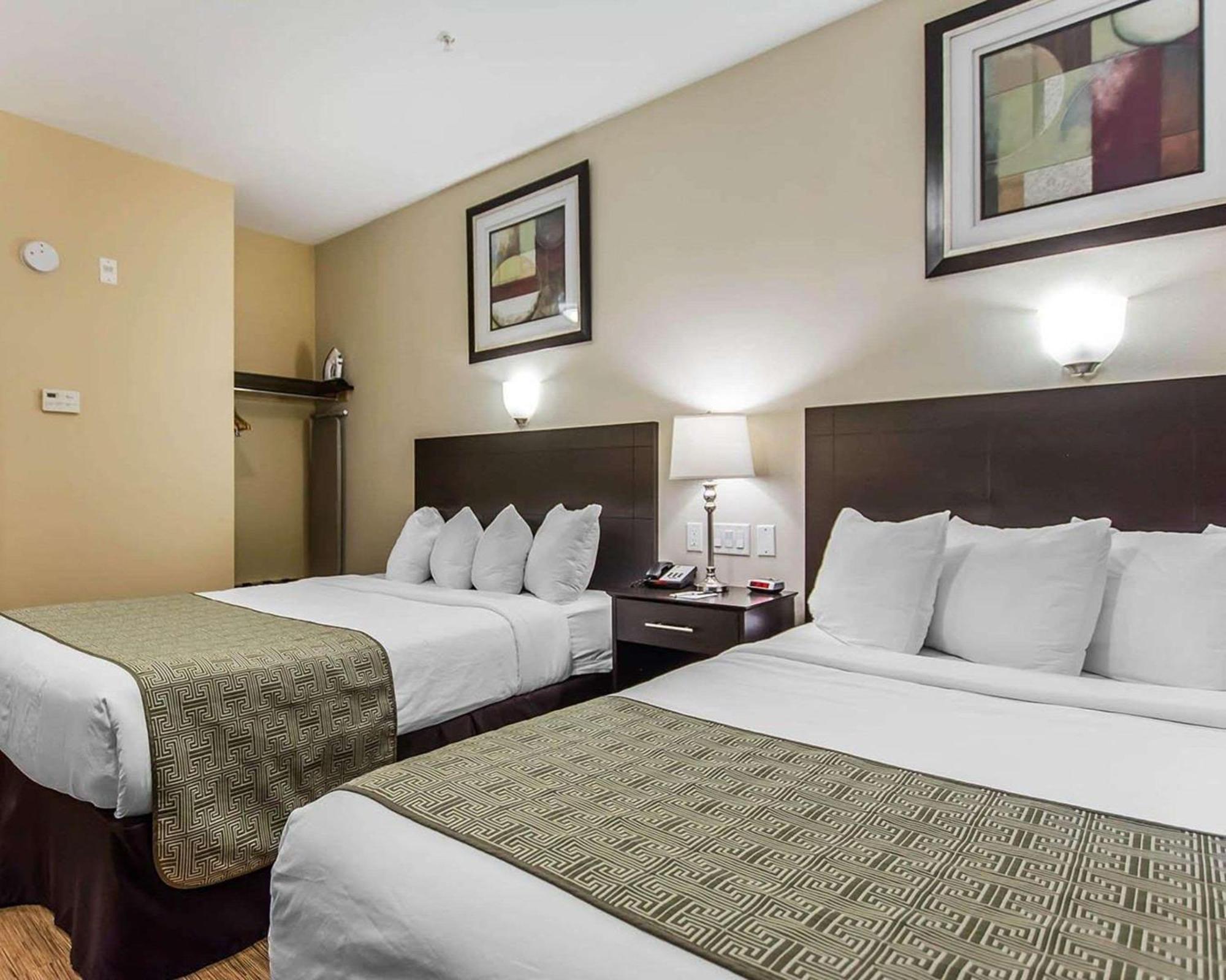 Quality Inn Moncton Extérieur photo