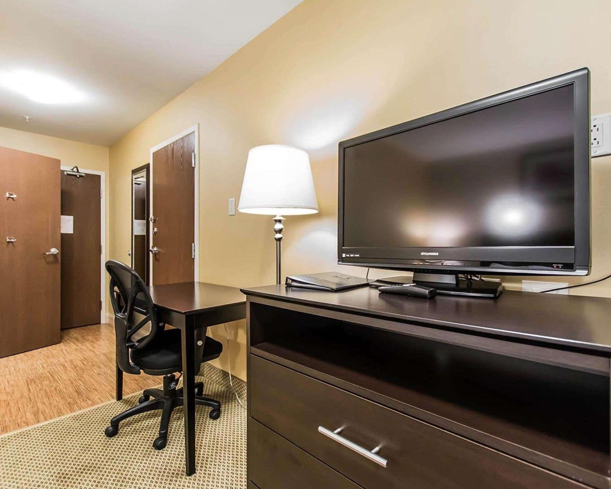 Quality Inn Moncton Extérieur photo