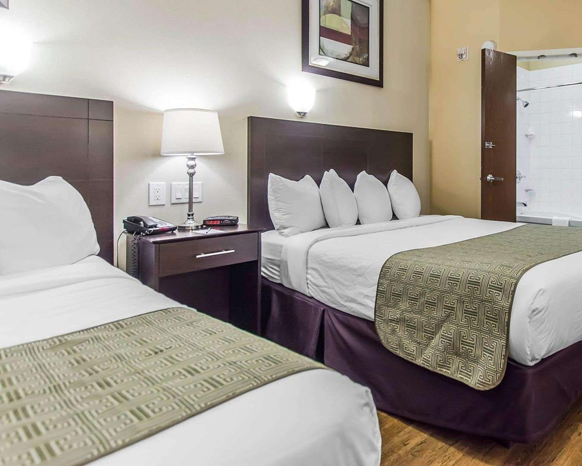 Quality Inn Moncton Extérieur photo