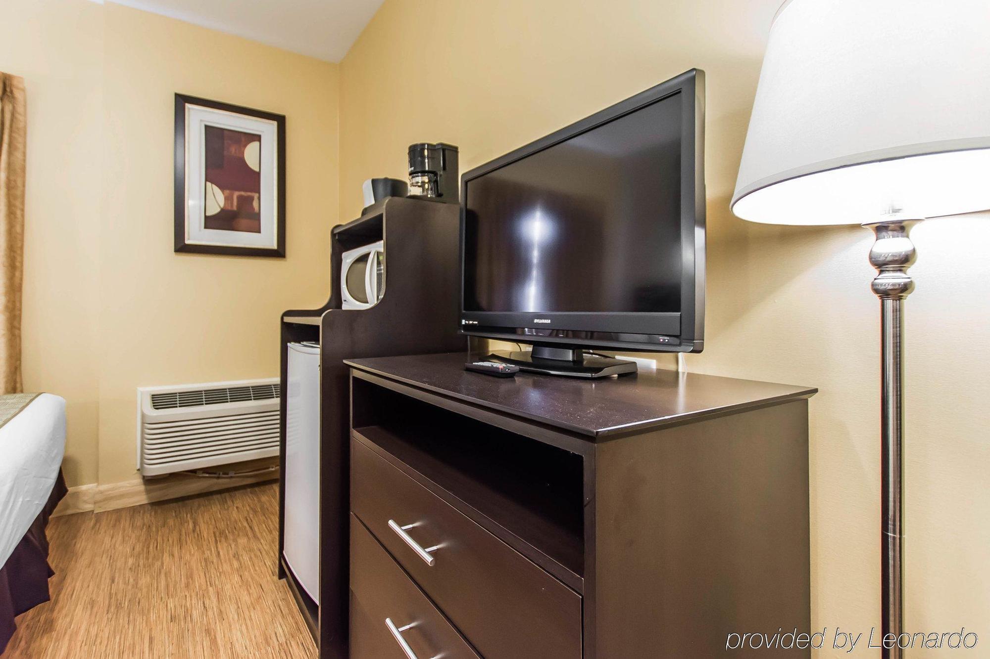 Quality Inn Moncton Extérieur photo
